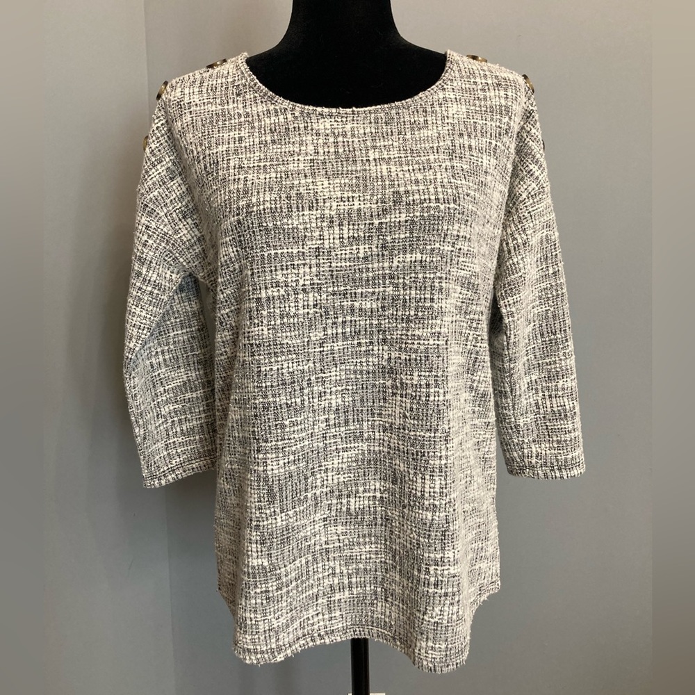 Gently Worn SIMPLY SCARLETT 3/4 Length Black & White Top, size M